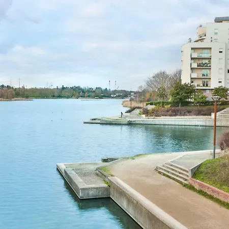 Διαμέρισμα Square De L'eau Vive